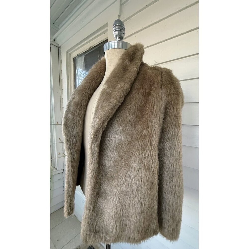 Vintage 60's Faux Fur Stole/Cape/Wrap Warm Beige - Picture 2 of 16